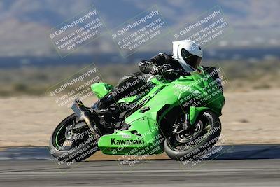 media/Jan-15-2026-Racers Edge (Thu) [[dfebeb70ab]]/3-B Group/Session 1 Turn 8/